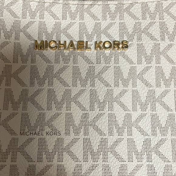 Michael kors logo print crossbody purse - Picture 2 of 11